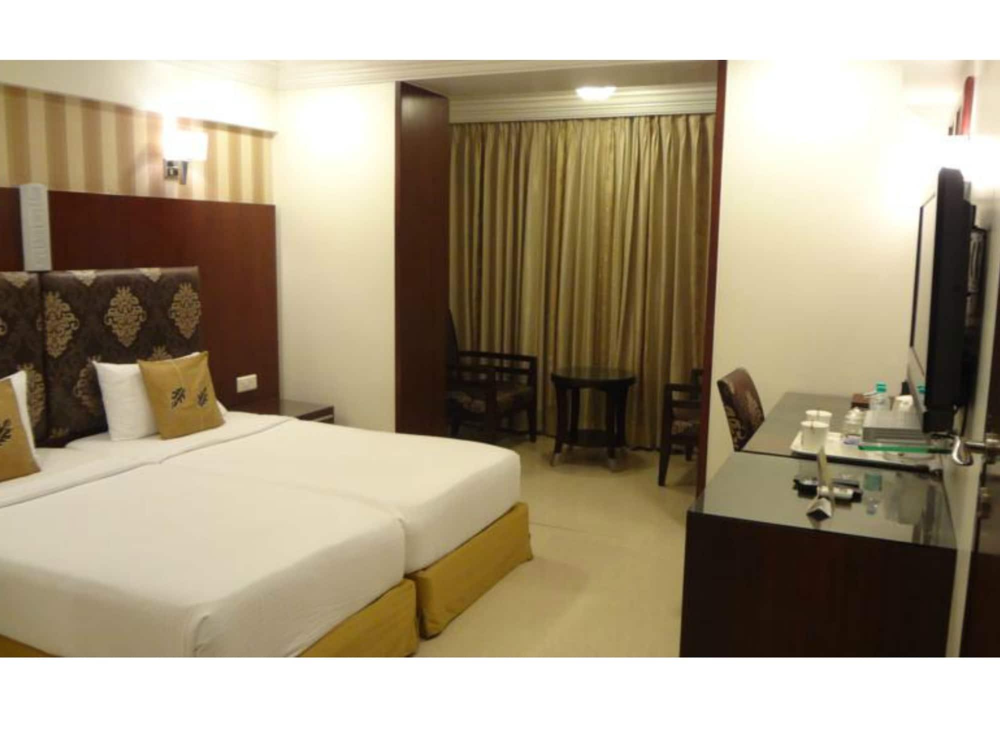 Hotel Suba Palace Near Gateway Of India Мумбаи Экстерьер фото