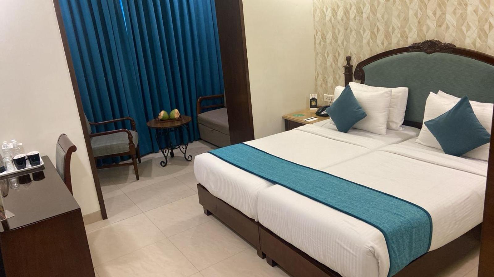 Hotel Suba Palace Near Gateway Of India Мумбаи Экстерьер фото