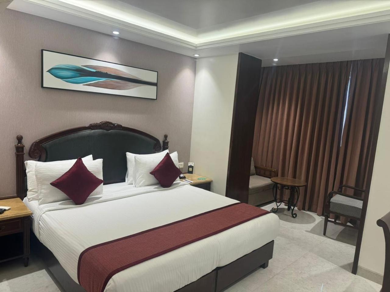 Hotel Suba Palace Near Gateway Of India Мумбаи Экстерьер фото