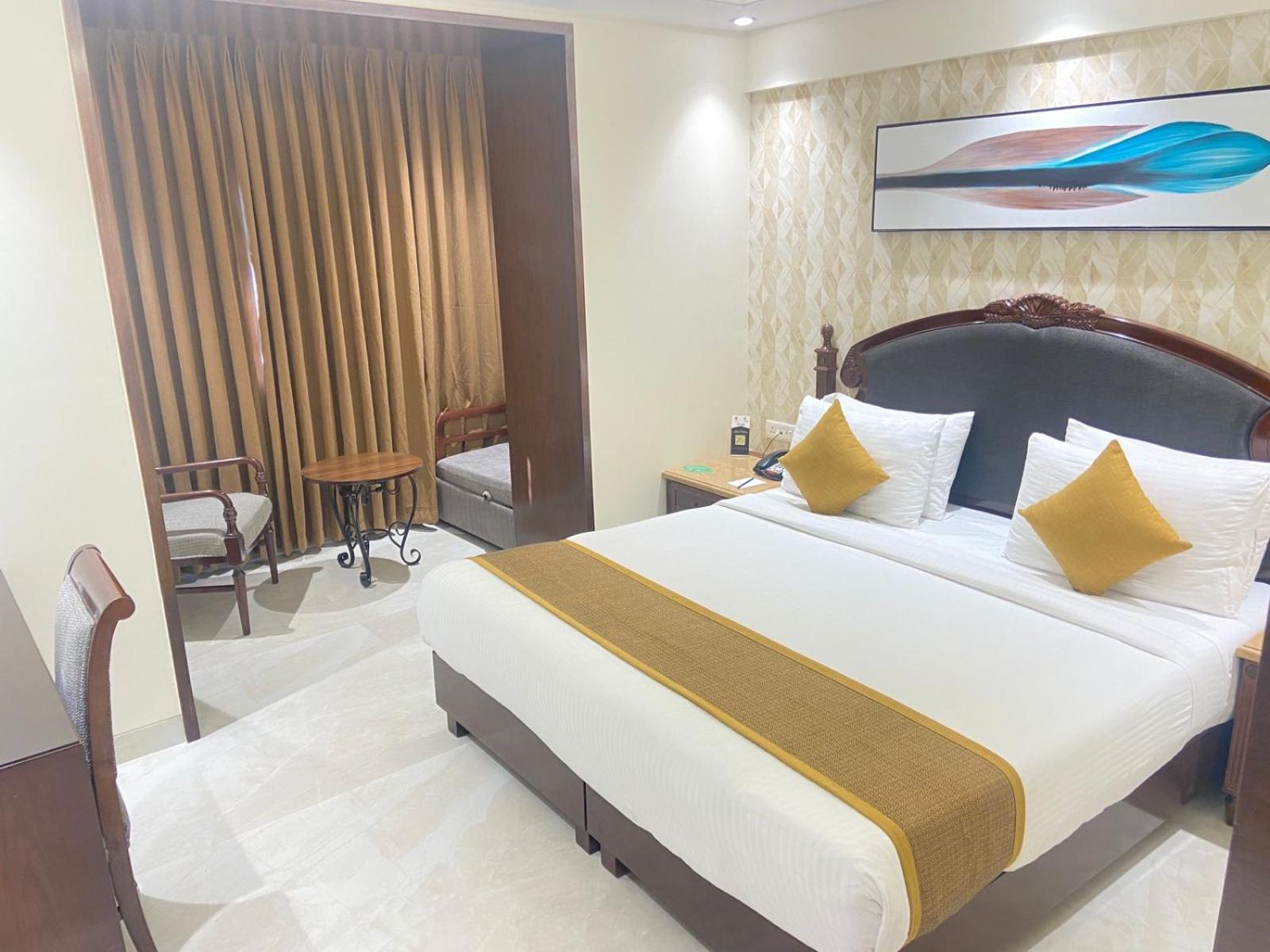Hotel Suba Palace Near Gateway Of India Мумбаи Экстерьер фото